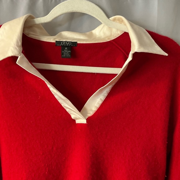 PRIVE 100% cashmere Red Sweater with White Collar and rhinestone accents size m - Picture 2 of 6